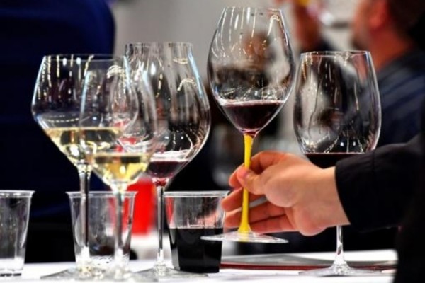 El sector del vino prevé unas pérdidas de ventas de hasta un 50% en el mercado de EE UU