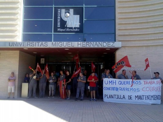 Los servicios informáticos y de mantenimiento de la UMH cobran los atrasos antes de la huelga