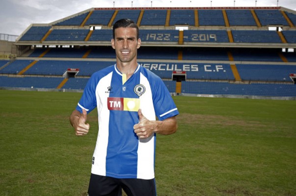 El Hércules rescinde el contrato de Alejandro Alfaro
