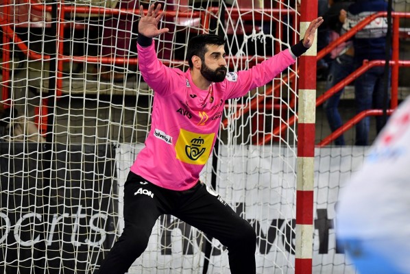  Los 'Hispanos' desactivan a Letonia para estrenarse bien en el Campeonato de Europa