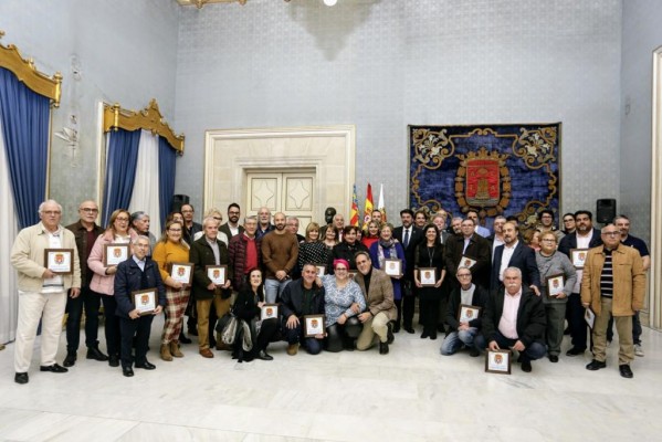 A vueltas con la participación: los vecinos exigen la reforma del reglamento; el PSOE, transparencia
