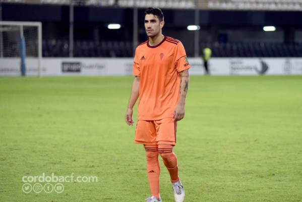 El Atlético Levante ficha al defensa Víctor Ruiz hasta final de temporada