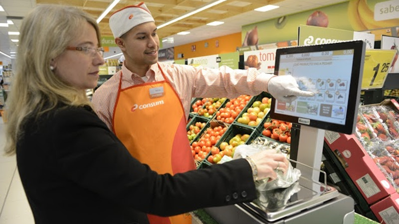 Consum amplía a 14 semanas el permiso de paternidad retribuido