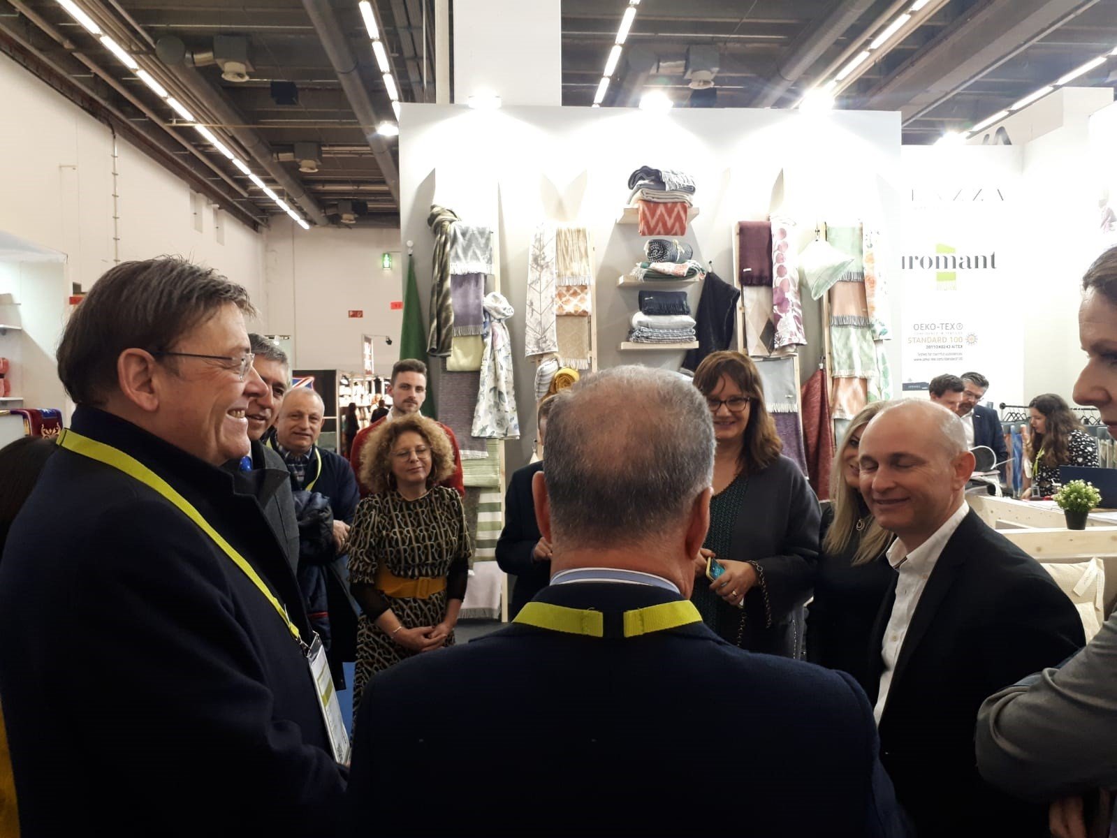 Puig anuncia en Frankfurt la creación de una mesa del textil valenciano