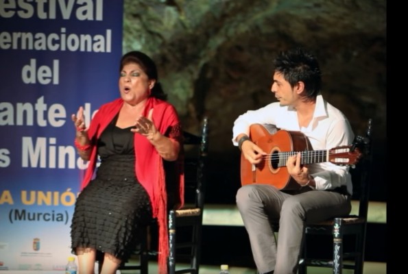 Murcia Flamenca recibe a la 'embajadora' de los cantes mineros Encarnación Fernández 