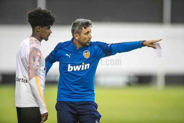 Óscar Álvarez: 