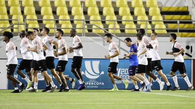 El Valencia perfila la semifinal sobre el césped del Al Ittihad