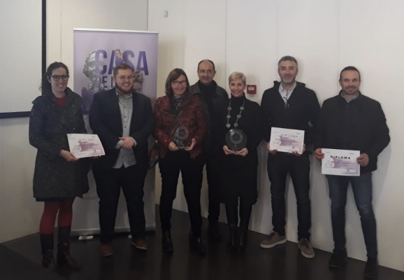 Elche otorga a Avecal y a la Academia Luis Vives el Sello de Empresa Conciliadora 2019