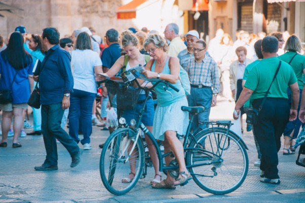 Diputación lanza un manual que convierte Castellón en destino cicloturista