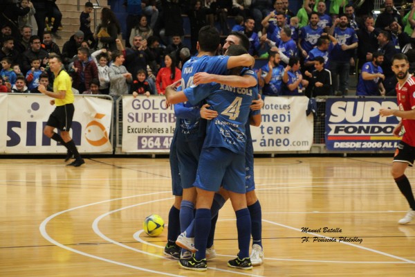 El Servigroup Peñíscola comienza el año con remontada y victoria ante Zaragoza