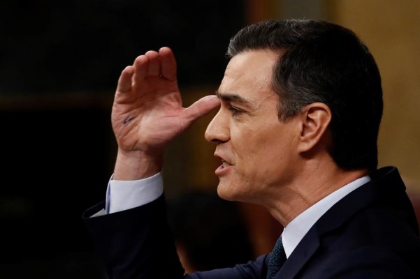 Pedro Sánchez pide a la CUP que acabe con la vía 