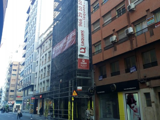 Azarbe protagoniza la última gran operación de 2019: el edificio de oficinas de Reyes Católicos