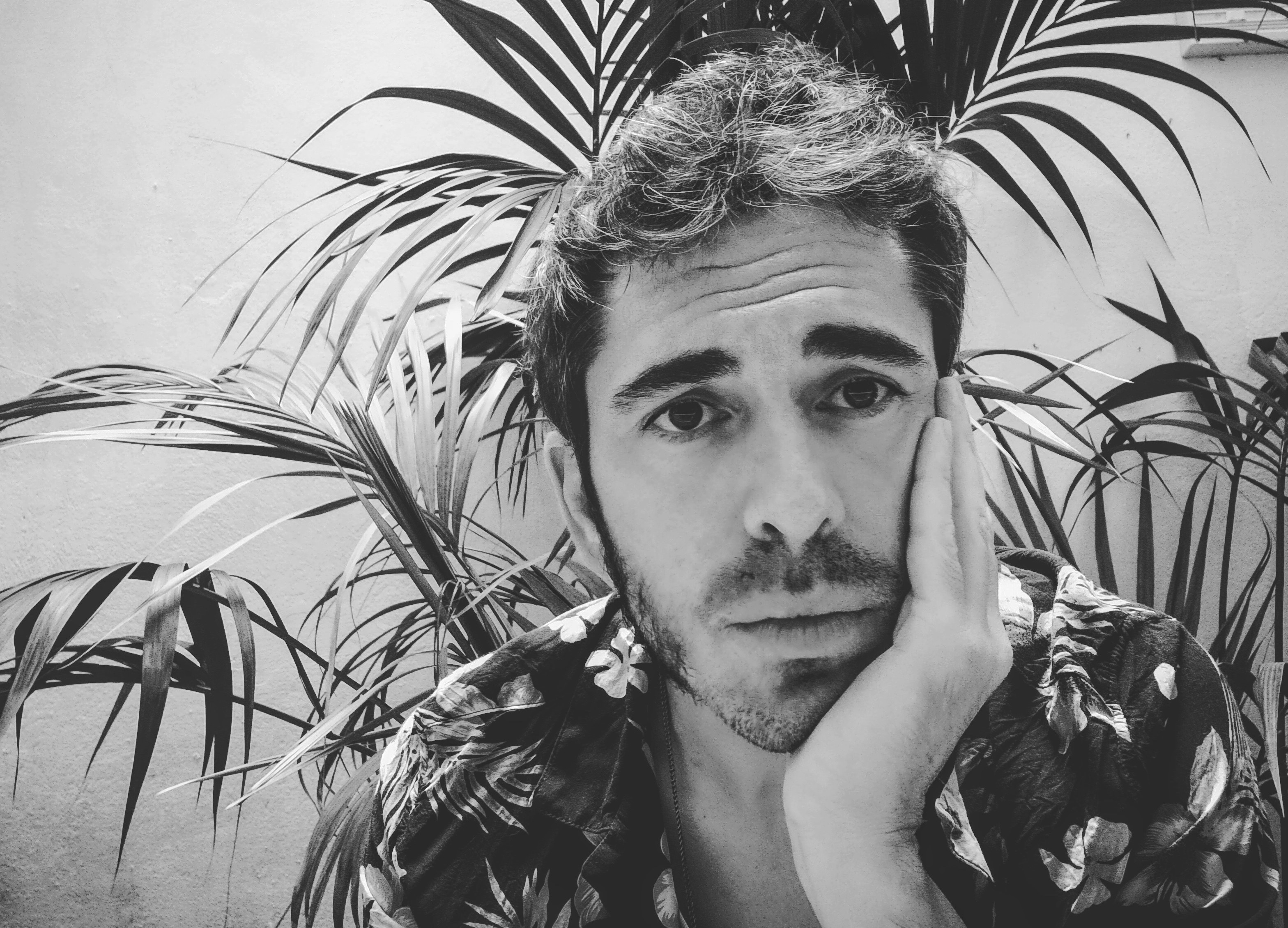 Cáncer, sida y monstruos de destrucción masiva en ‘Transirak’, lo nuevo de Mr. Perfumme