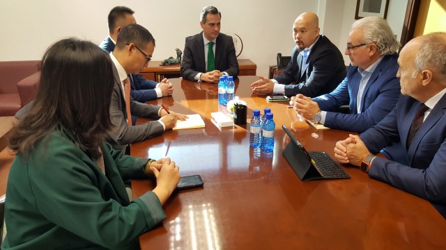 Un centenar de proyectos empresariales reciben 2,1 millones de euros para promoción exterior