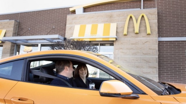 Ford y McDonald's colaboran para crear componentes de automóvil a partir de cáscaras de grano de café