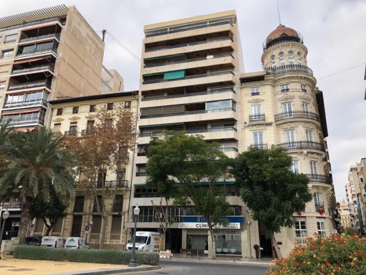La promotora del Hotel Hilton Alberola planea otras 40 habitaciones en la segunda ala del edificio