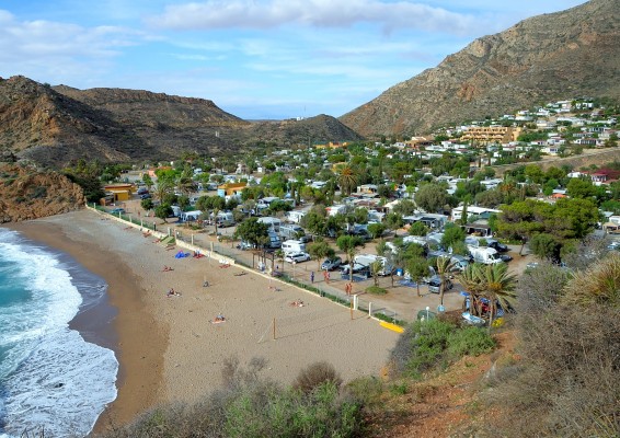 Cartagena se cuela entre las ciudades preferidas de los turistas para irse de campings en España
