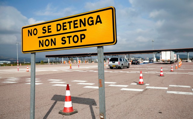 La venta de coches retrocede en 2019 tras seis años y podría caer un 3 % en 2020
