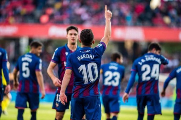 Bardhi, Clerc y Vukcevic empiezan el año con cuatro amonestaciones
