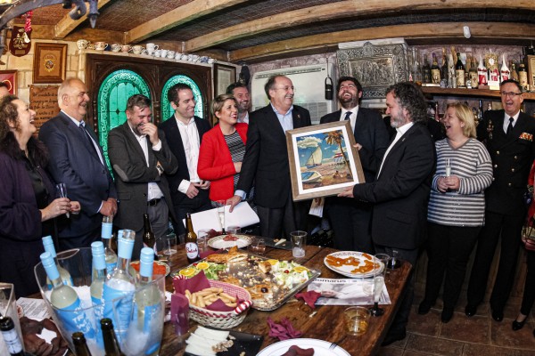 Martínez Pagán congrega en su brindis de fin de año a lo más granado de Cartagena y la Región