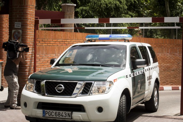 La Guardia Civil acaba registro en casa de Villar  