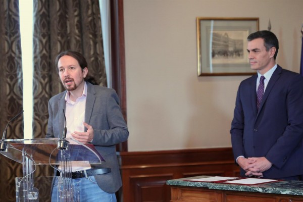Sánchez e Iglesias presentarán esta tarde en el Congreso su programa de Gobierno