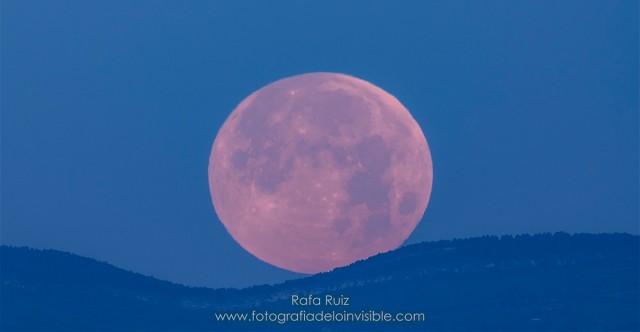 Las caras de la luna 
