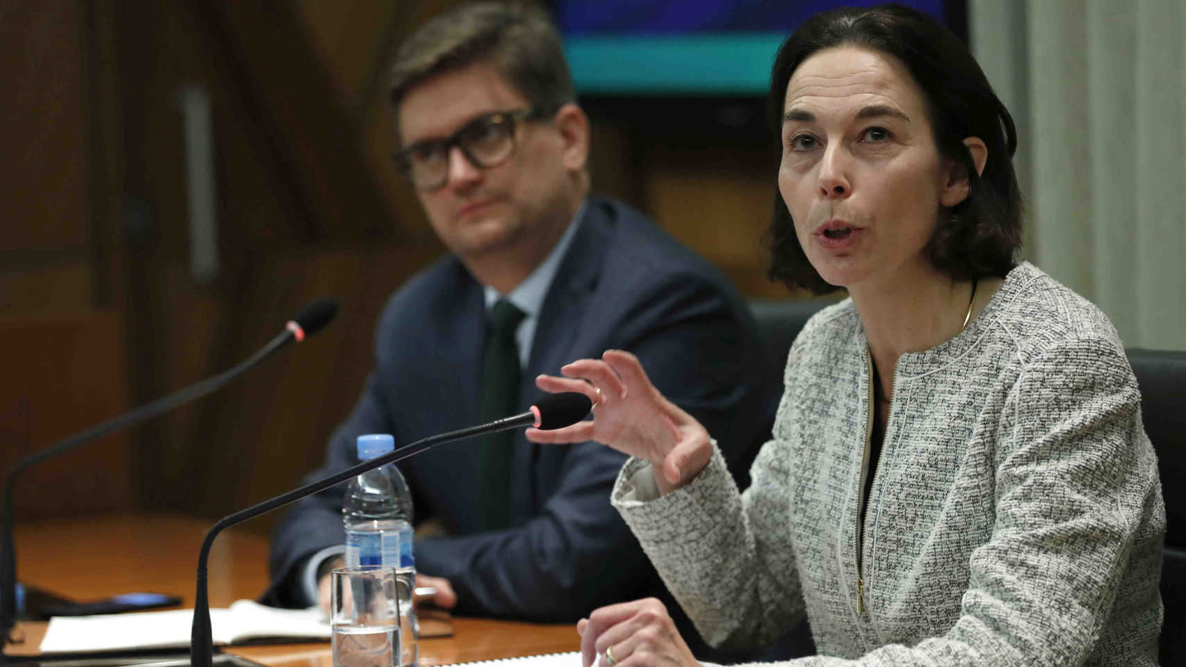 Las recetas del FMI para España: limitar la subida de las pensiones y ligar salarios y productividad