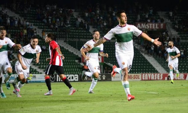 Sergio León acaba con la racha del líder