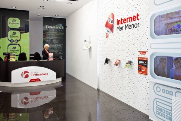 Lyntia compra al grupo de TV Horadada 252.000 redes de fibra en Alicante y Málaga