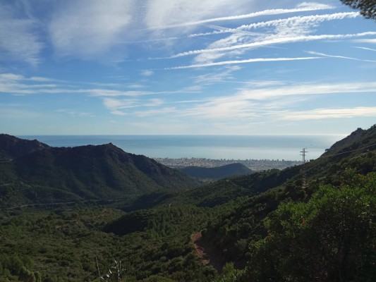 La cuenta atrás de Nochevieja llega con tiempo estable y viento en Castellón
