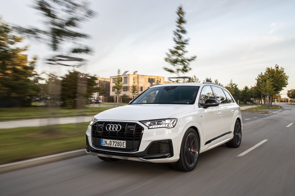 Audi Q7 60 TFSIe quattro: lujo, espacio y eficiencia