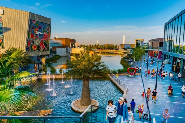 Intu vende a Generali el centro comercial Puerto Venecia  por 475 millones