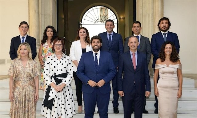 El déficit de la CARM se dispara al 1,29% del PIB, cuatro veces más del permitido para todo el año