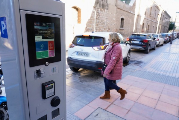 Los nuevos parquímetros en Cartagena no abusan: cobran lo justo y sin salir de la oficina o desde casa