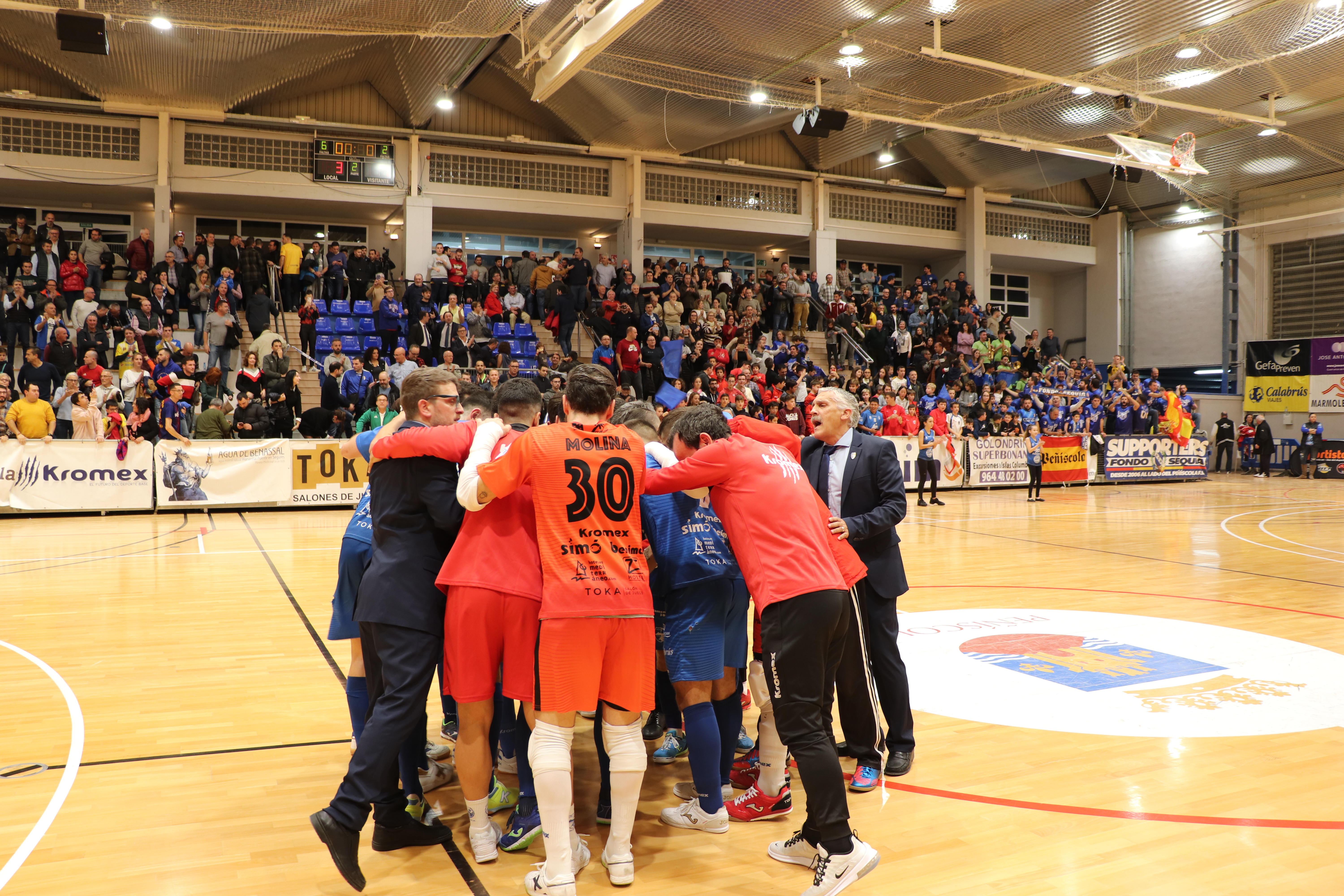 El Servigroup Peñíscola da la campanada y cierra 2019 tumbando al Barça (3-2)
