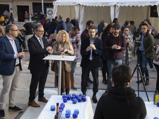 La 'despensa' de la provincia llena Las Aulas con el Mercado de la Trufa de 'Castelló Ruta de Sabor'