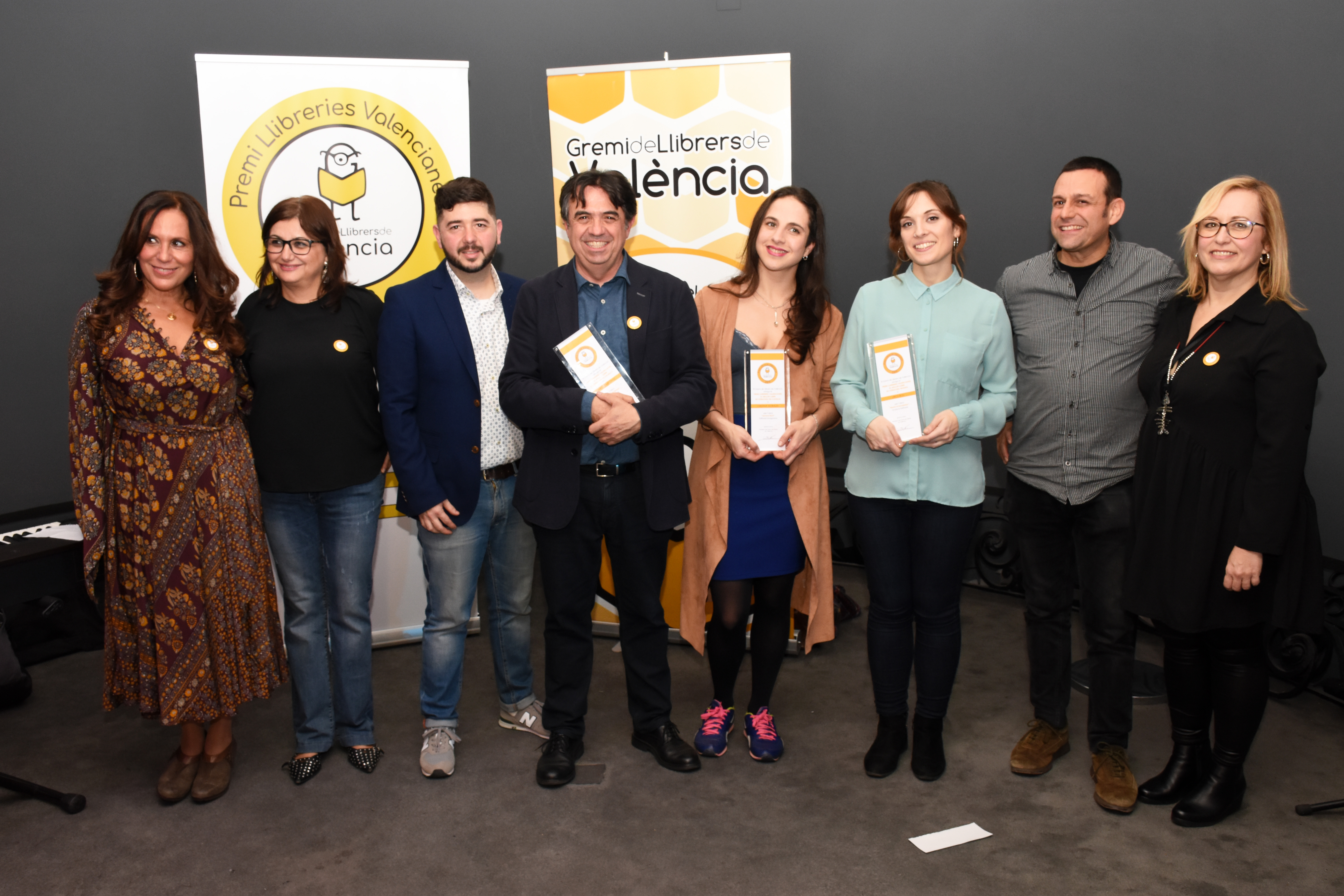 Martí Domínguez, Cristina Morales i Lirios Bou, premiats per les llibreries valencianes