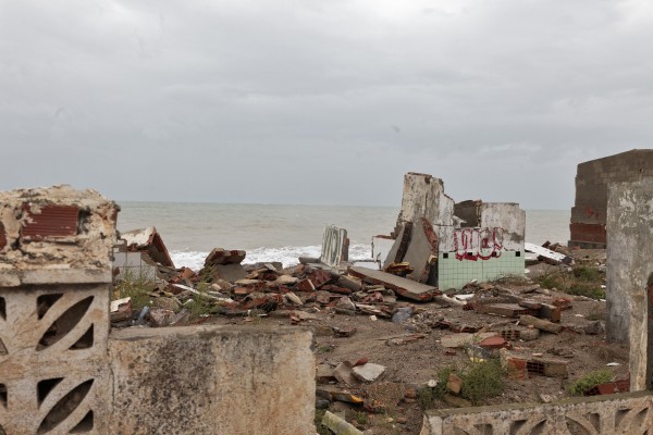 Golf Sant Gregori cesa de nuevo el derribo de casas y no podrá retomarlo hasta después de Reyes