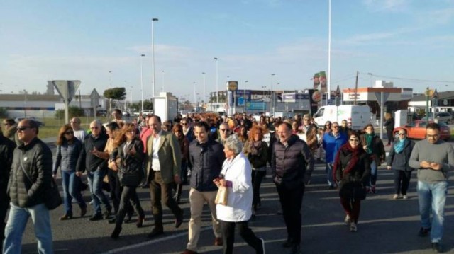 Vox se une a la manifestación contra la ley del plurilingüismo en Orihuela