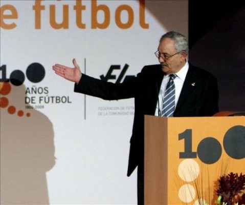 La agencia del presidente de la Federación Valenciana de Fútbol apenas tuvo beneficios en 2015