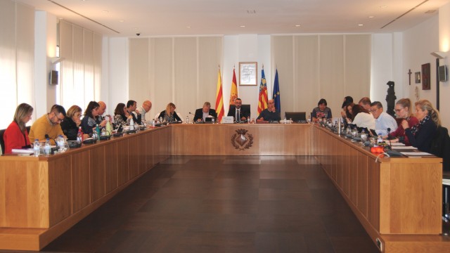 Vila-real aprueba una declaración institucional en apoyo al Plan Nacional de Alzhéimer 