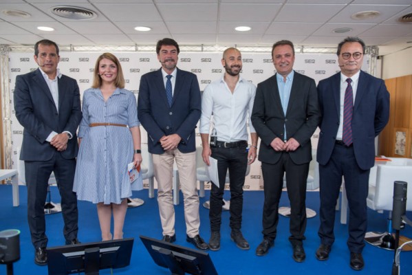 La izquierda asedia al bipartito y forzará plenos extraordinarios para denunciar 'su inacción'