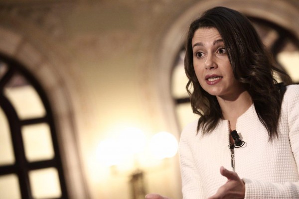 ¿Con qué líder político se tomaría una caña? Inés Arrimadas, la preferida por los murcianos