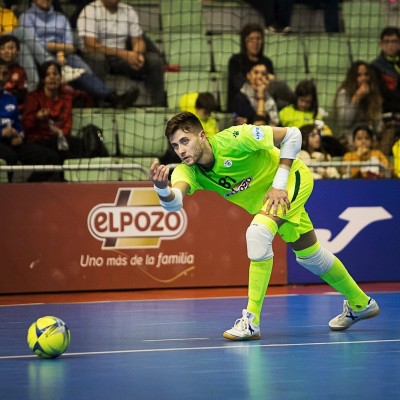 La triple intervención de Espíndola, guardameta de ElPozo, mejor parada de la jornada en Primera

