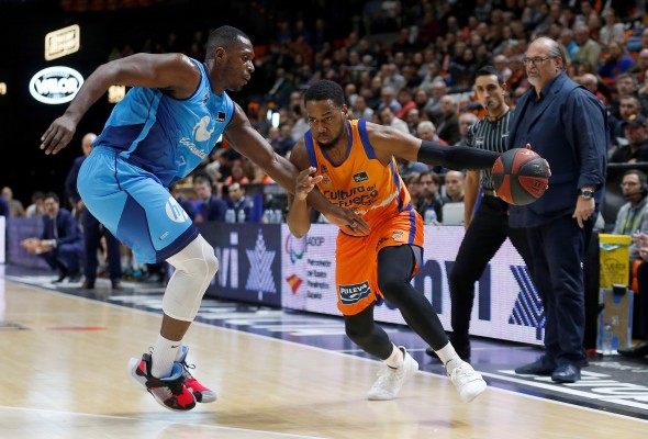 Valencia Basket espera al final para doblegar al Estudiantes con comodidad
