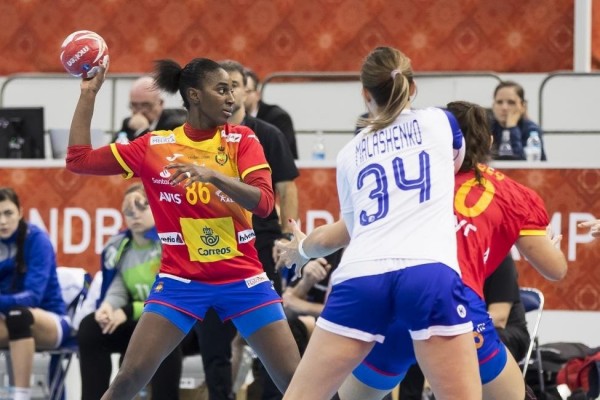 Shandy Barbosa, mejor lateral izquierdo del Mundial de balonmano
