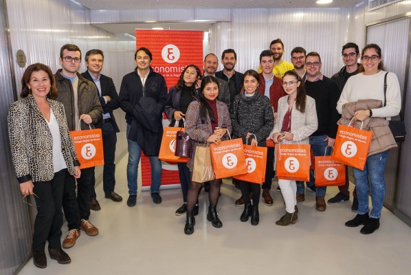 Los alumnos de Economía se interesan por la figura del controller