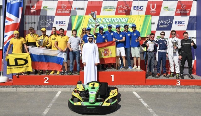 Fernando Alonso sube al podio en las 24 Horas de Dubái
