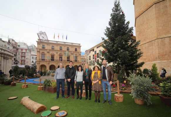 Castelló apuesta por una Navidad sostenible con la instalación de seis jardines efímeros